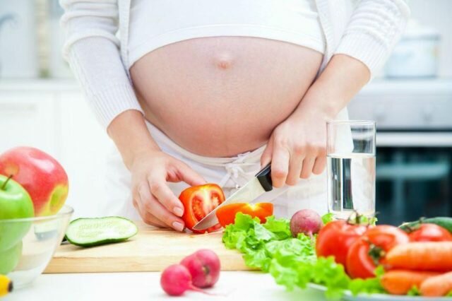 Gợi ý mẹ bầu nên ăn gì cho thai nhi tăng cân tốt nhất